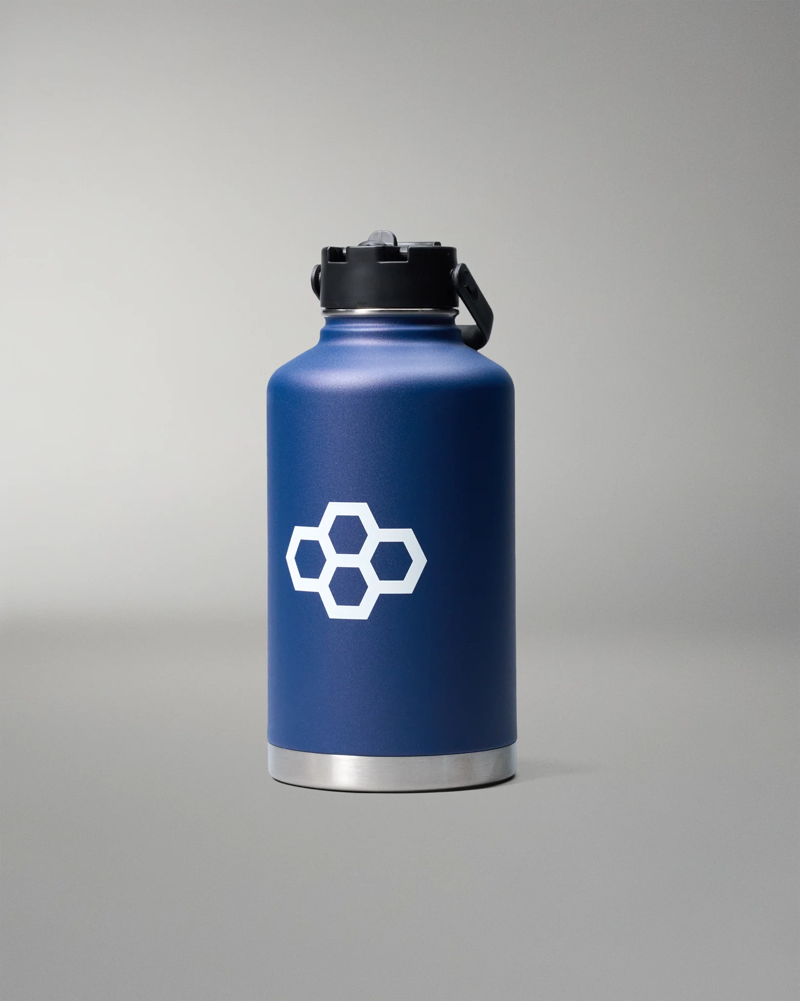USA Wrestling Titan 64 oz Water Bottle - Image 2